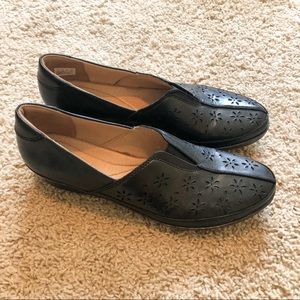 Clark’s black shoes